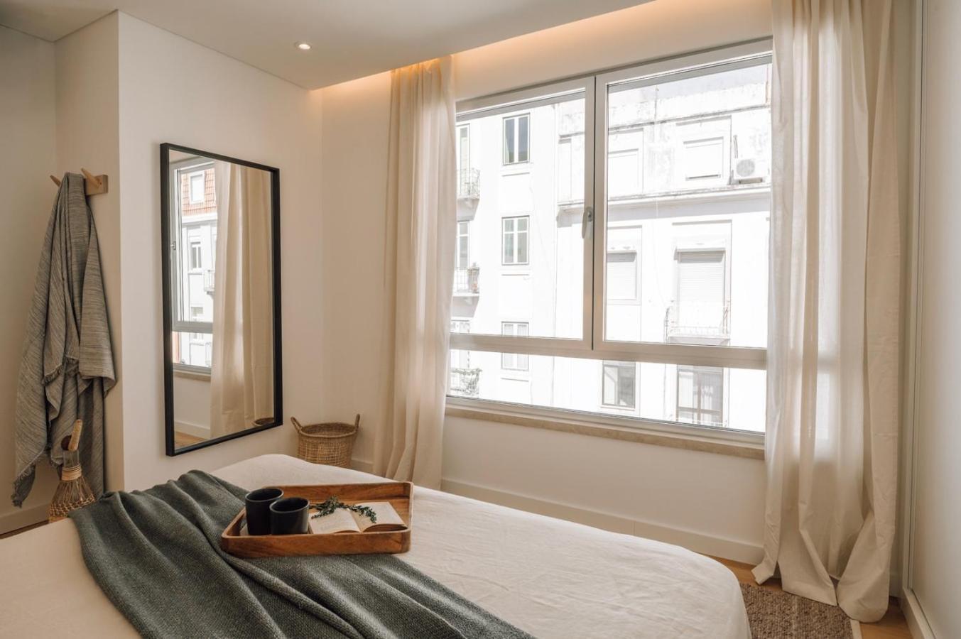 Tarquinia - 1 Bedroom And Parking In Alvalade Lisbon